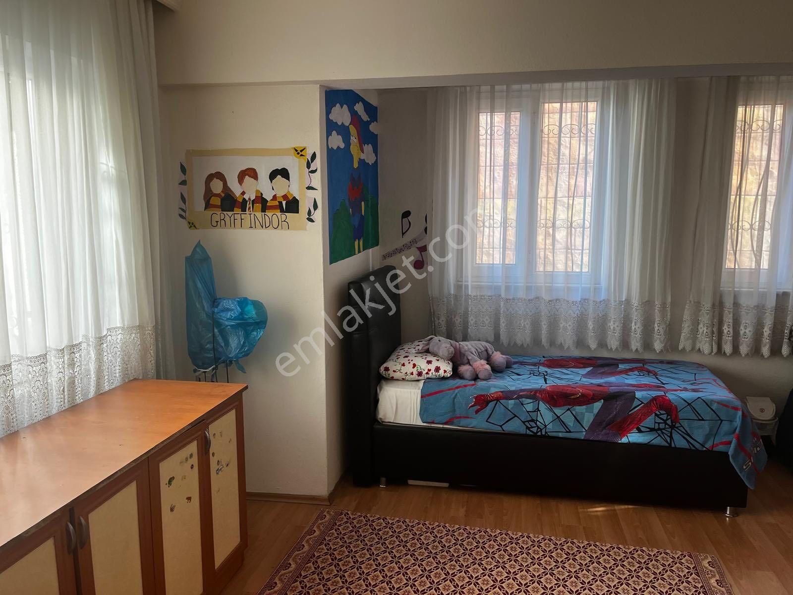 Genç Gayrimenkulden Tripleks Daire - Görsel 10