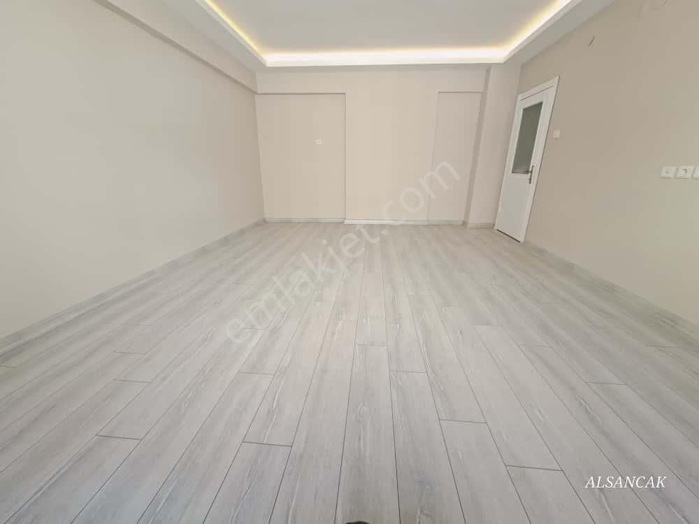 Etimesgut Merkezde 3+1 Orta Katta Güney Cephe Yapılı Lüks Daire - Görsel 10