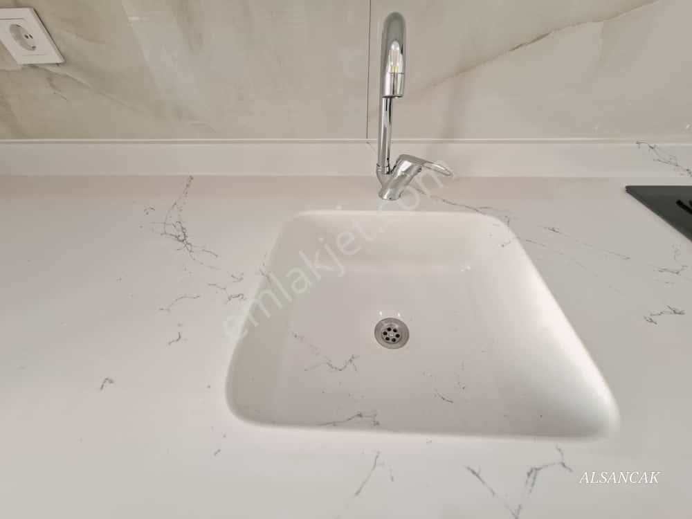 Etimesgut Merkezde 3+1 Orta Katta Güney Cephe Yapılı Lüks Daire - Görsel 5