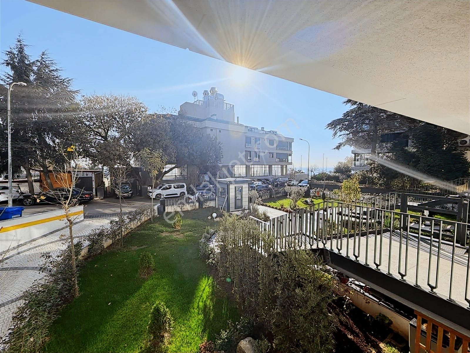 Caddebostan Sahilde Güvenlikli Az Katlı Butik Binada Sıfır 3+1 - Görsel 31