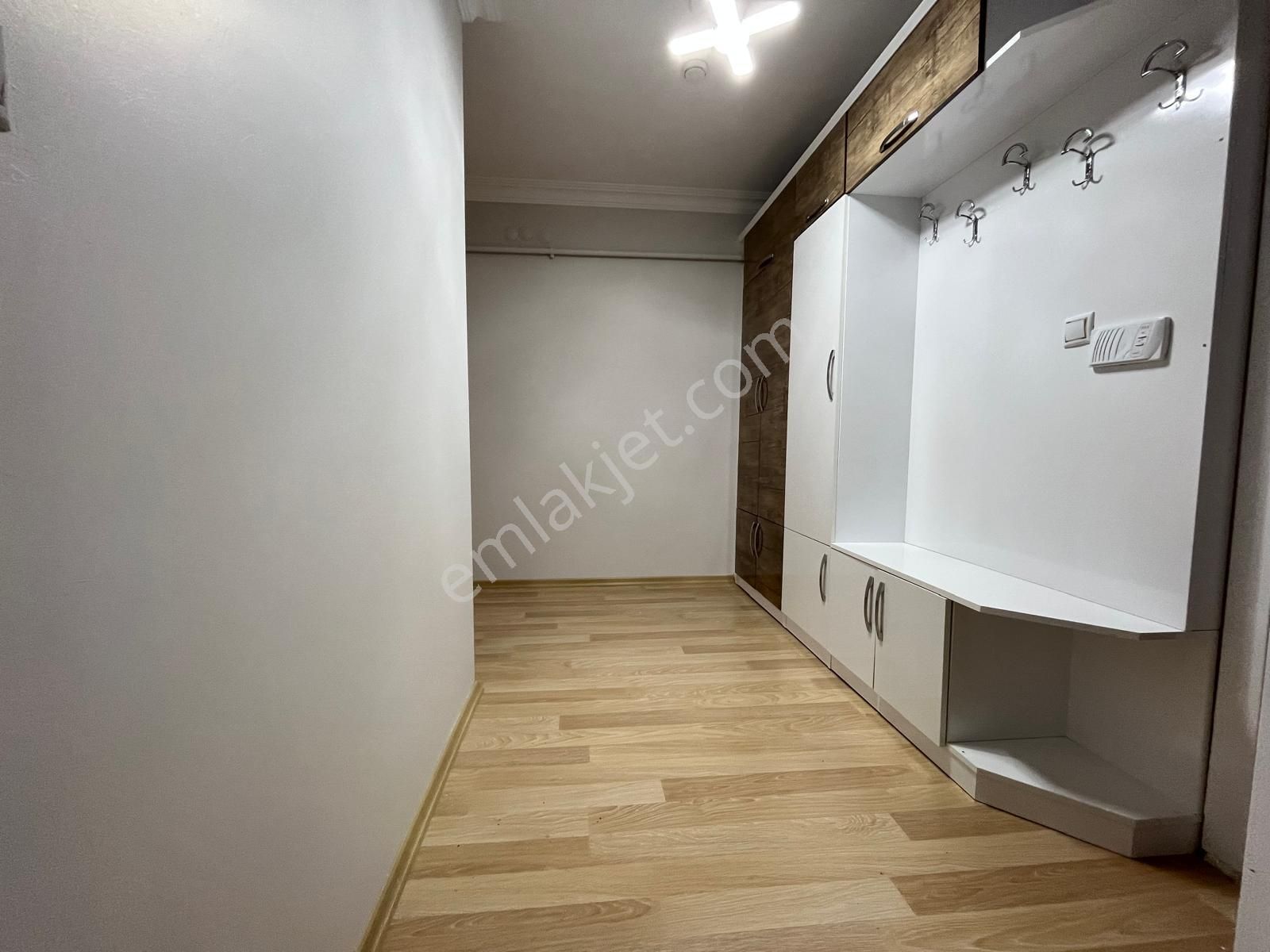 Karapürçek'te Stadyum Yanı Asansörlü 140 M2 1.katta Full Yapılı Satılık Daire !! - Görsel 33