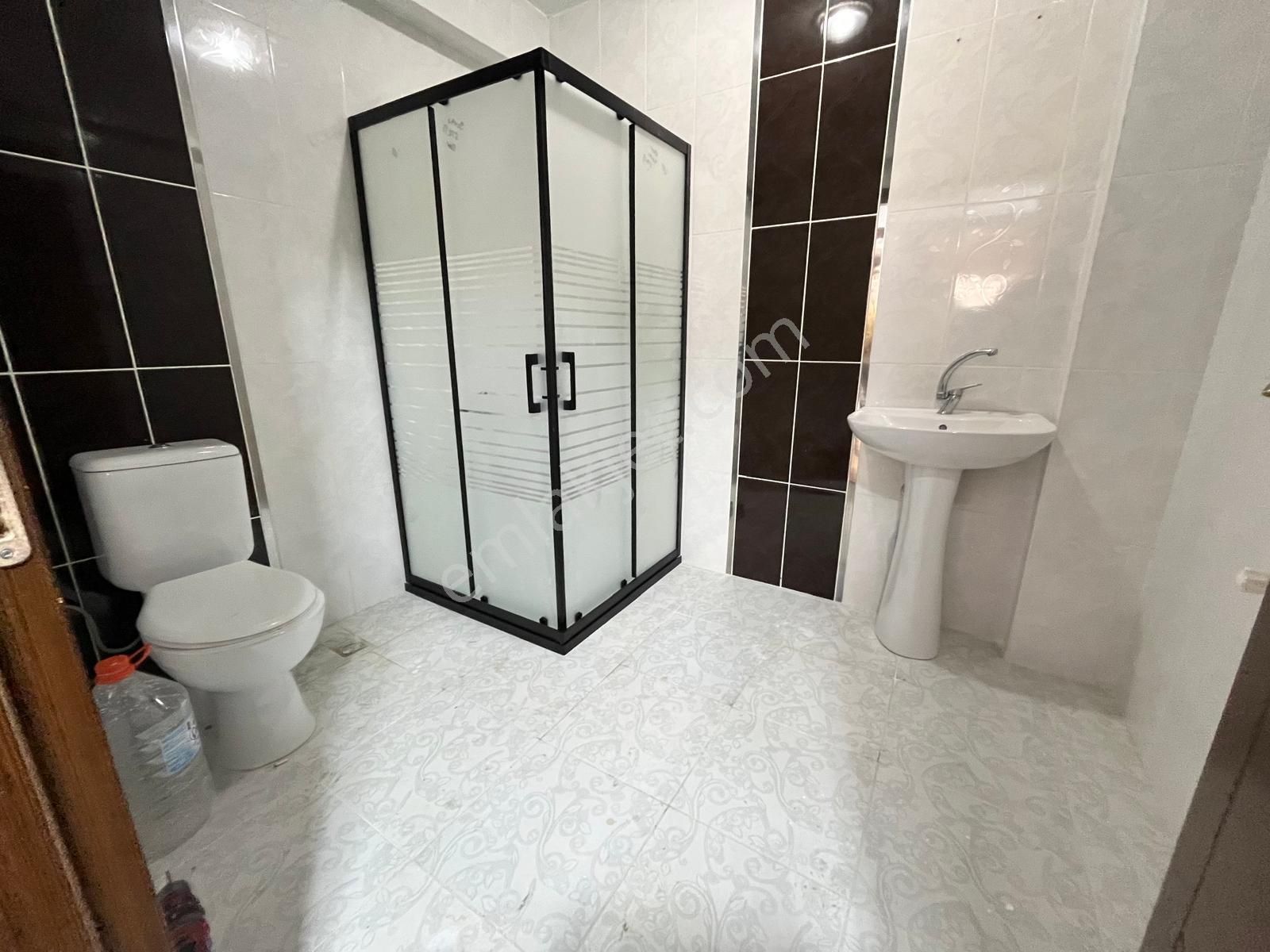 Karapürçek'te Stadyum Yanı Asansörlü 140 M2 1.katta Full Yapılı Satılık Daire !! - Görsel 29