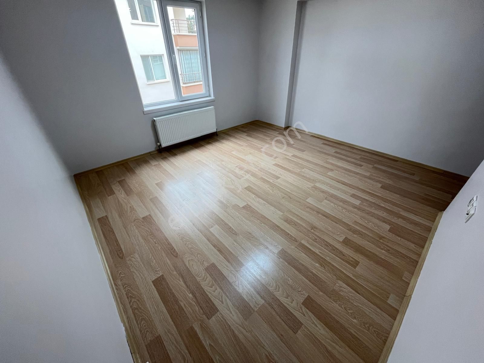 Karapürçek'te Stadyum Yanı Asansörlü 140 M2 1.katta Full Yapılı Satılık Daire !! - Görsel 13