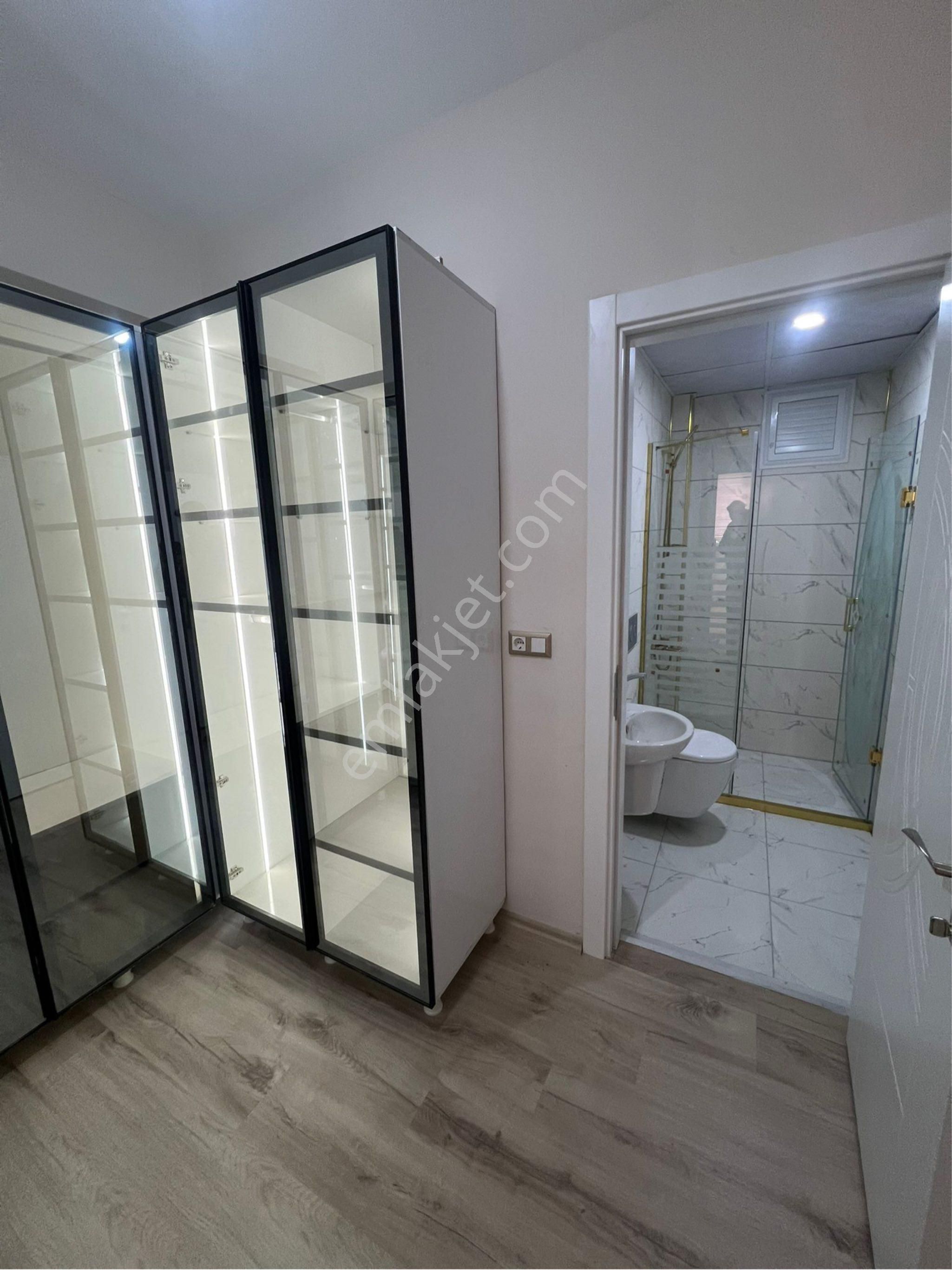 Meram Gazze Caddesi Üzerinde Gürhan Gayrimenkulden Satılık Ultra Lüks 4+1 Arakat Daire - Görsel 19