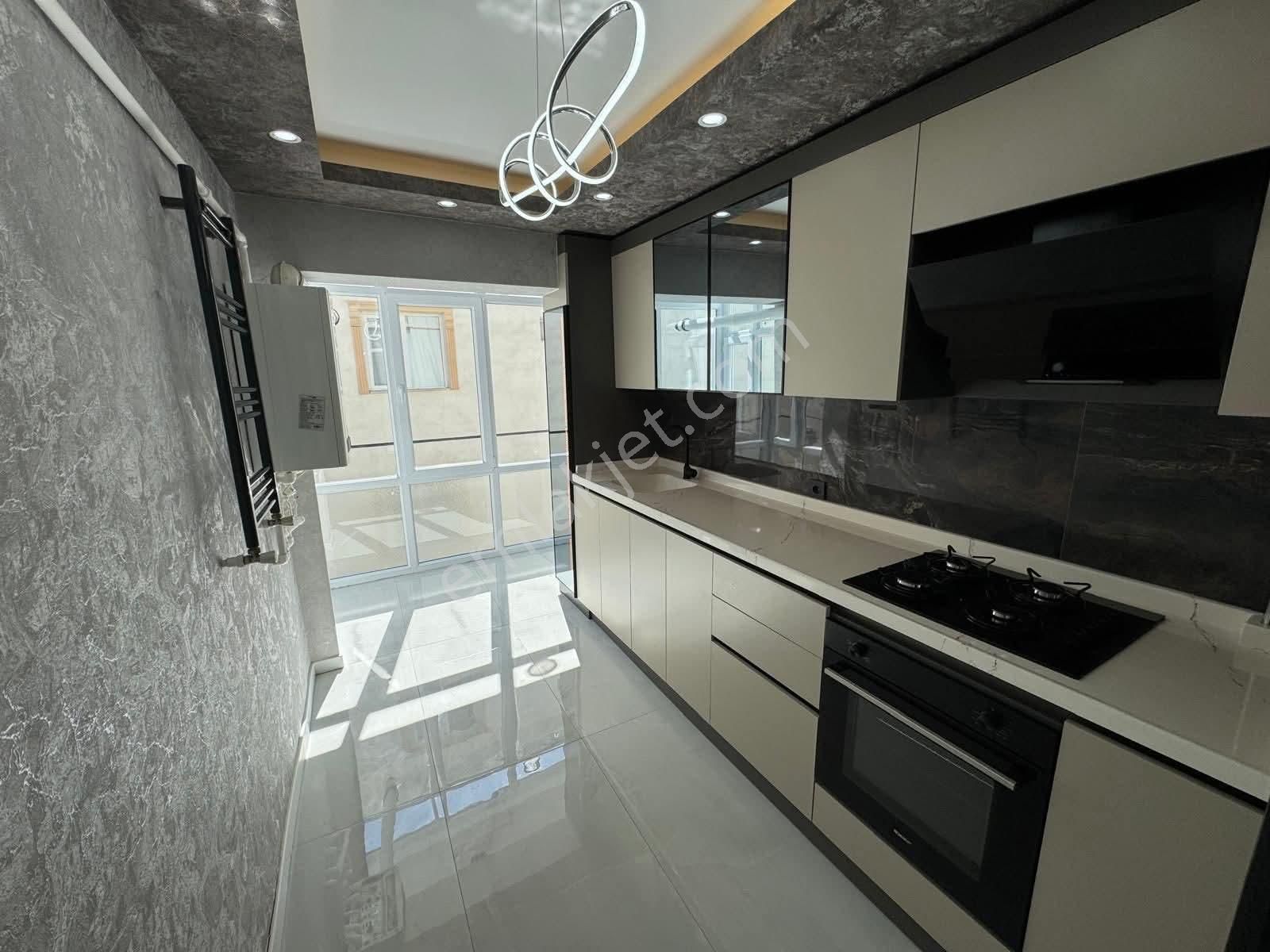 Sincan Mareşal Ç. Mh De 3+1 Ara Katta Full Yapılı Daire - Görsel 4