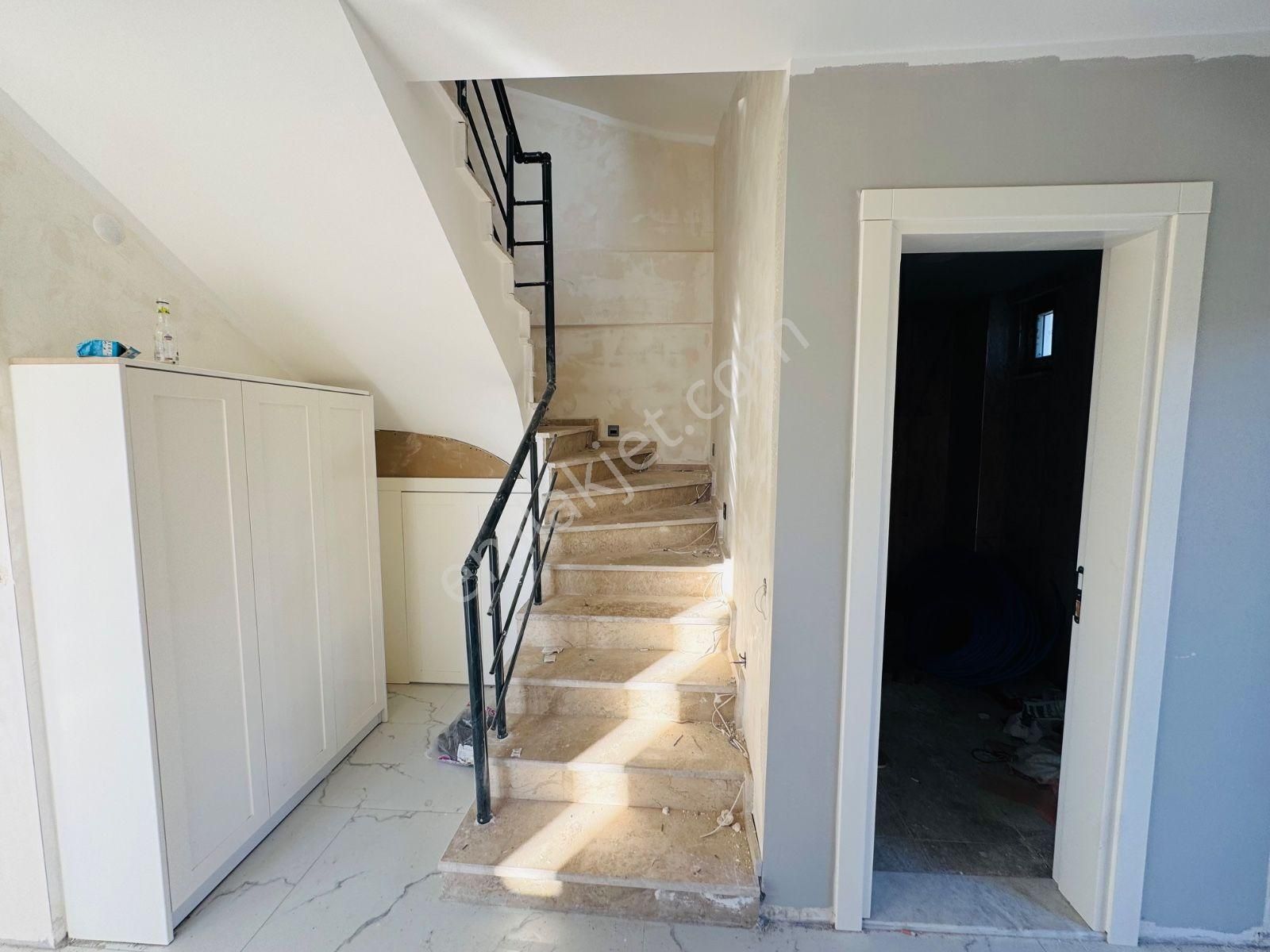 🏡 Ortaca Dikmekavak’ta Sarıgerme Yolu Üzerinde 3+1 Galeri Tipi Villa - Görsel 19