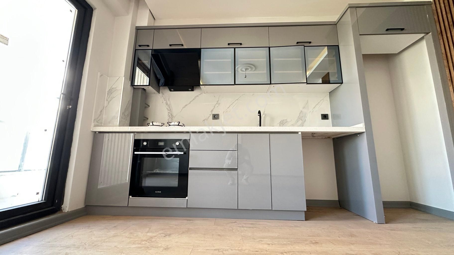 Cantan Emlaktan Akçay Lüks Yeni Sıfır Geniş Balkonlu Ön Cephe Denize 350m 2+1 Daire - Görsel 2