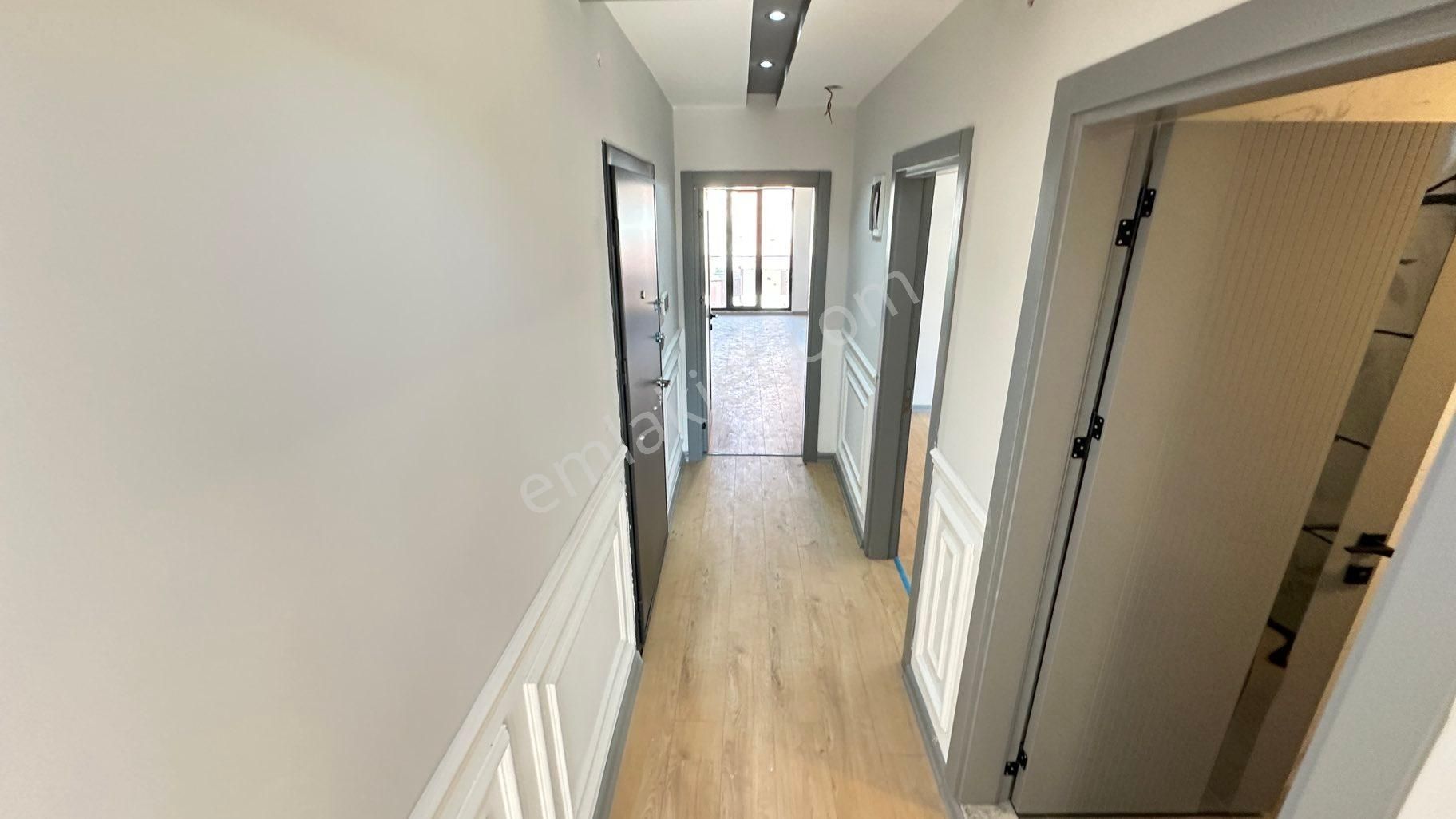 Cantan Emlaktan Akçay Lüks Yeni Sıfır Geniş Balkonlu Ön Cephe Denize 350m 2+1 Daire - Görsel 15
