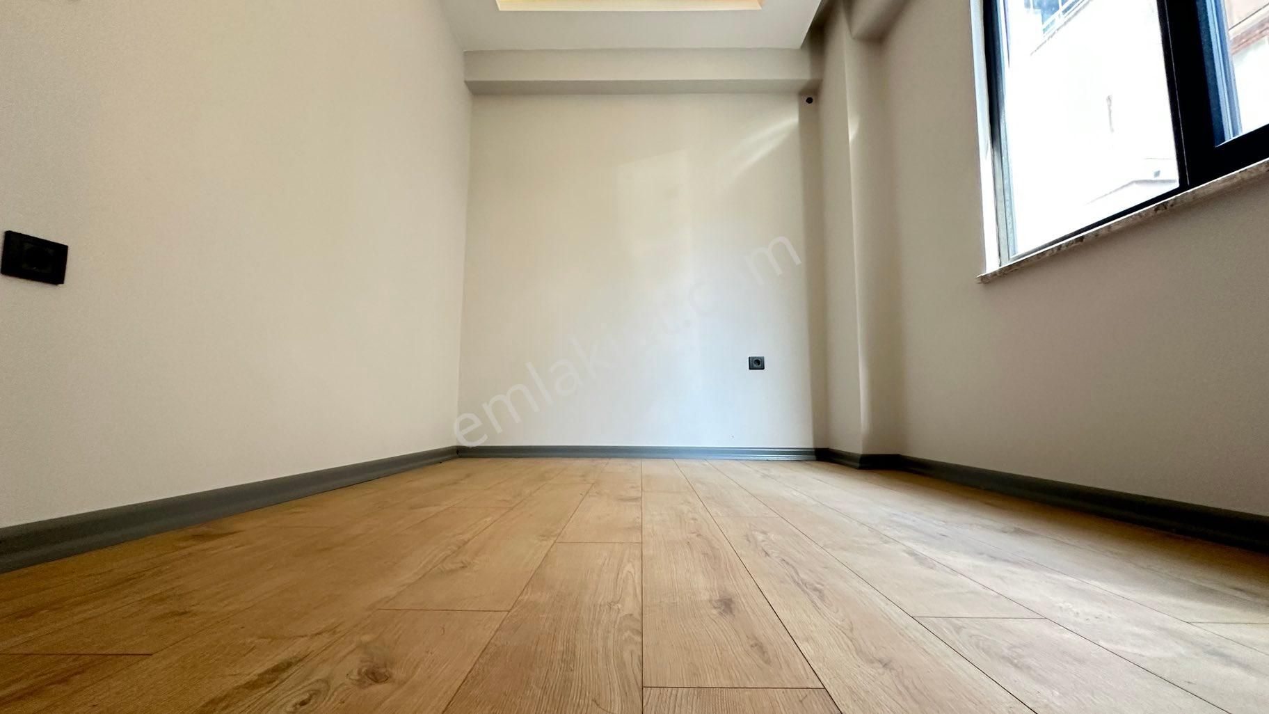 Cantan Emlaktan Akçay Lüks Yeni Sıfır Geniş Balkonlu Ön Cephe Denize 350m 2+1 Daire - Görsel 33