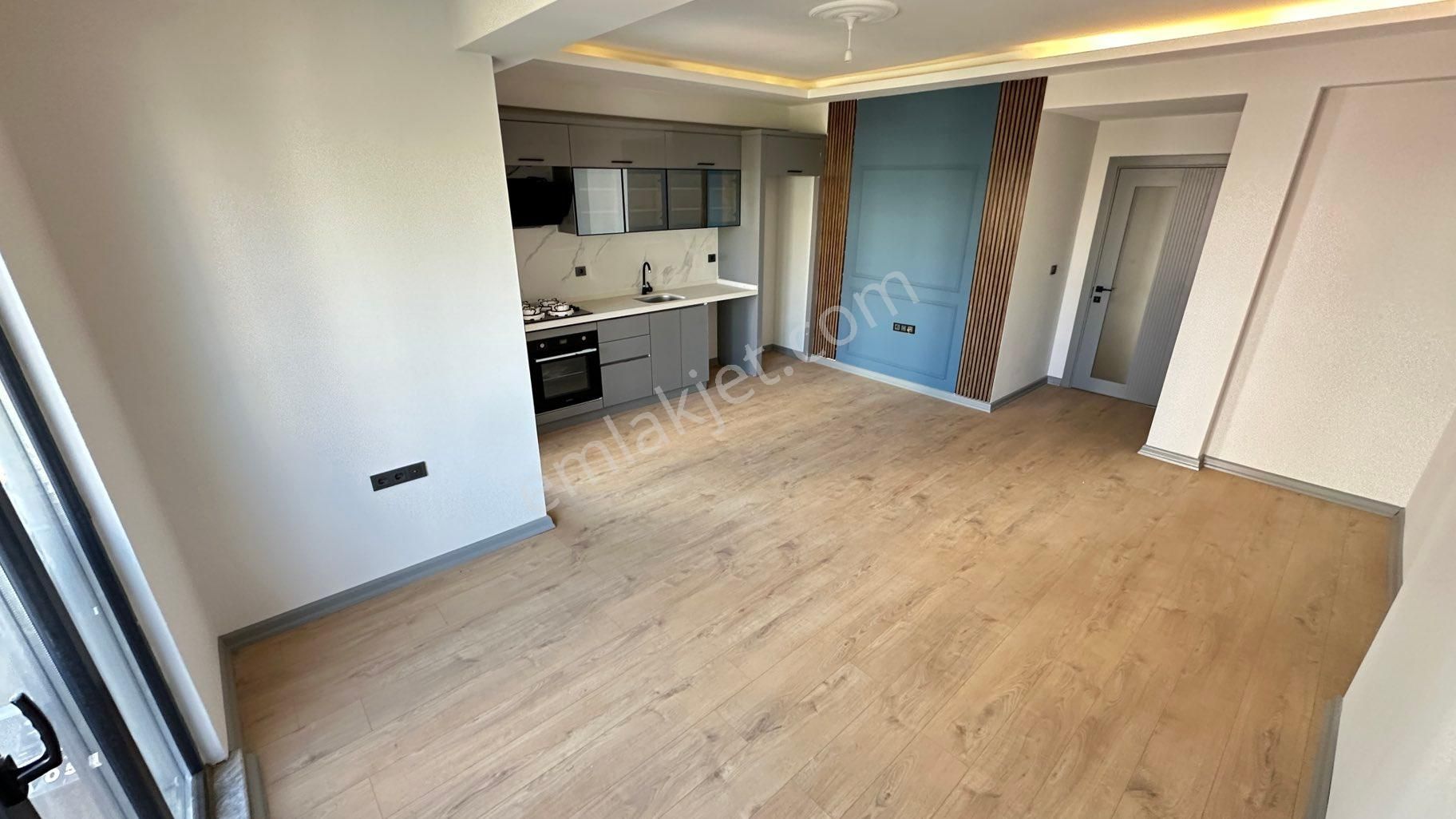 Cantan Emlaktan Akçay Lüks Yeni Sıfır Geniş Balkonlu Ön Cephe Denize 350m 2+1 Daire - Görsel 6