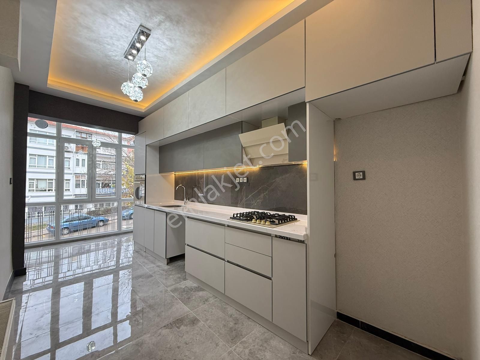 Keçiören Etlikte Katta Full Yapılı Daire