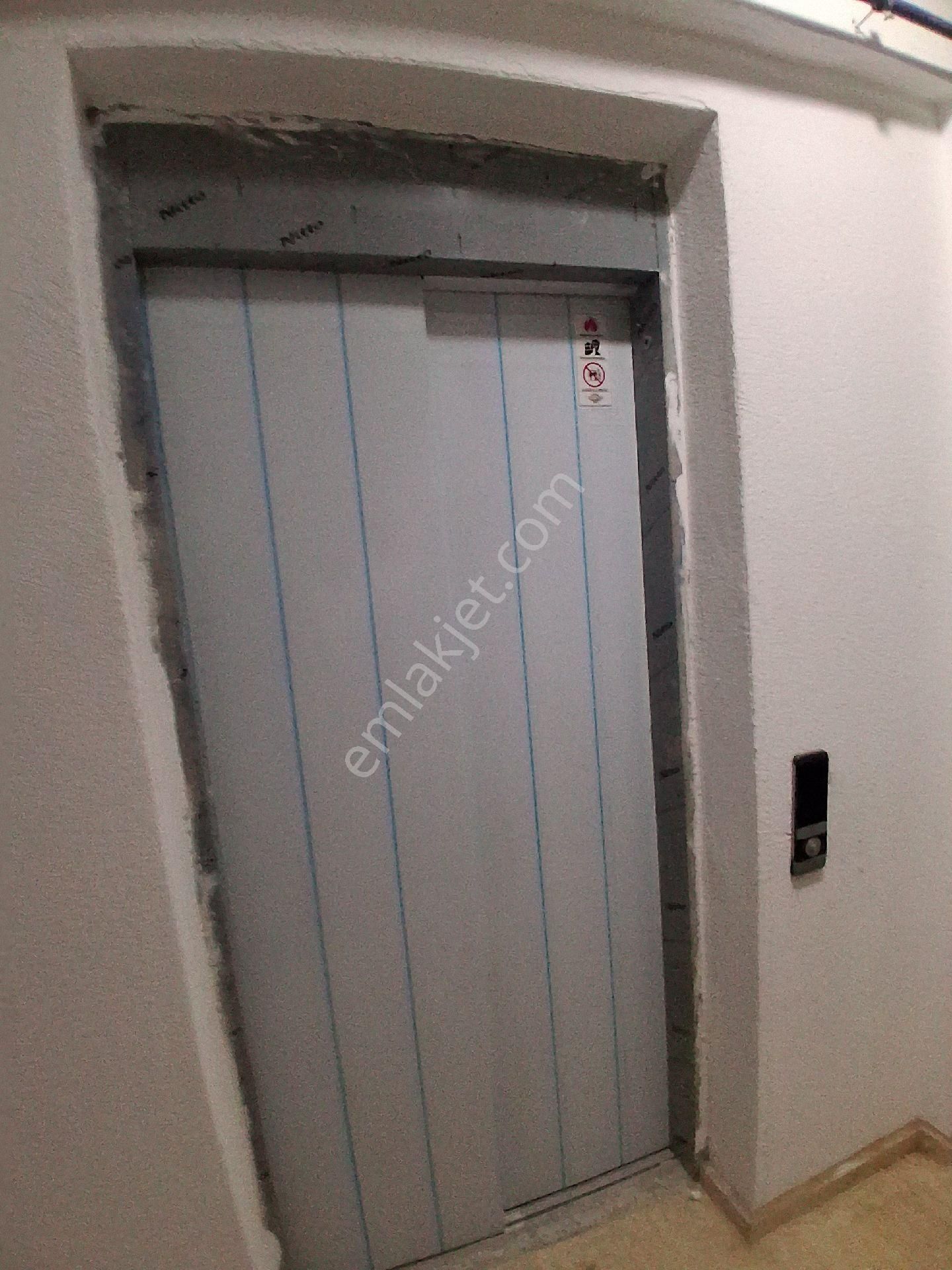 Tuşba Emlaktan Satılık Ara Kat Ön Cepe Sıfır 2+1 - Görsel 29