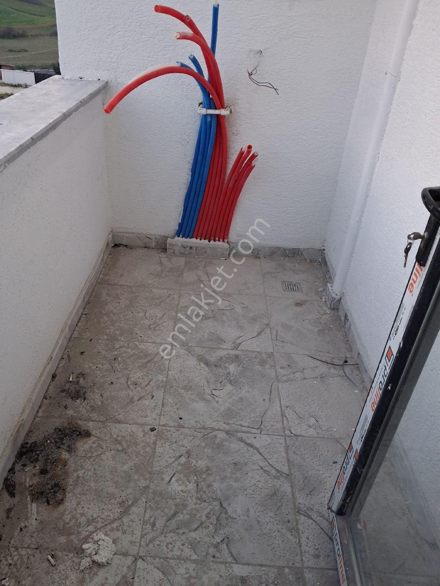 Tuşba Emlaktan Satılık Ara Kat Ön Cepe Sıfır 2+1 - Görsel 20