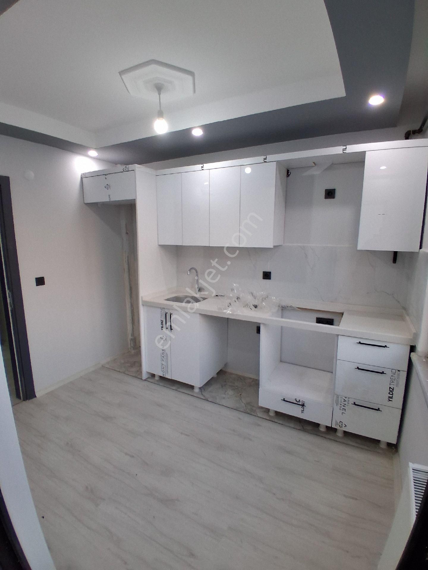 Tuşba Emlaktan Satılık Ara Kat Ön Cepe Sıfır 2+1 - Görsel 22