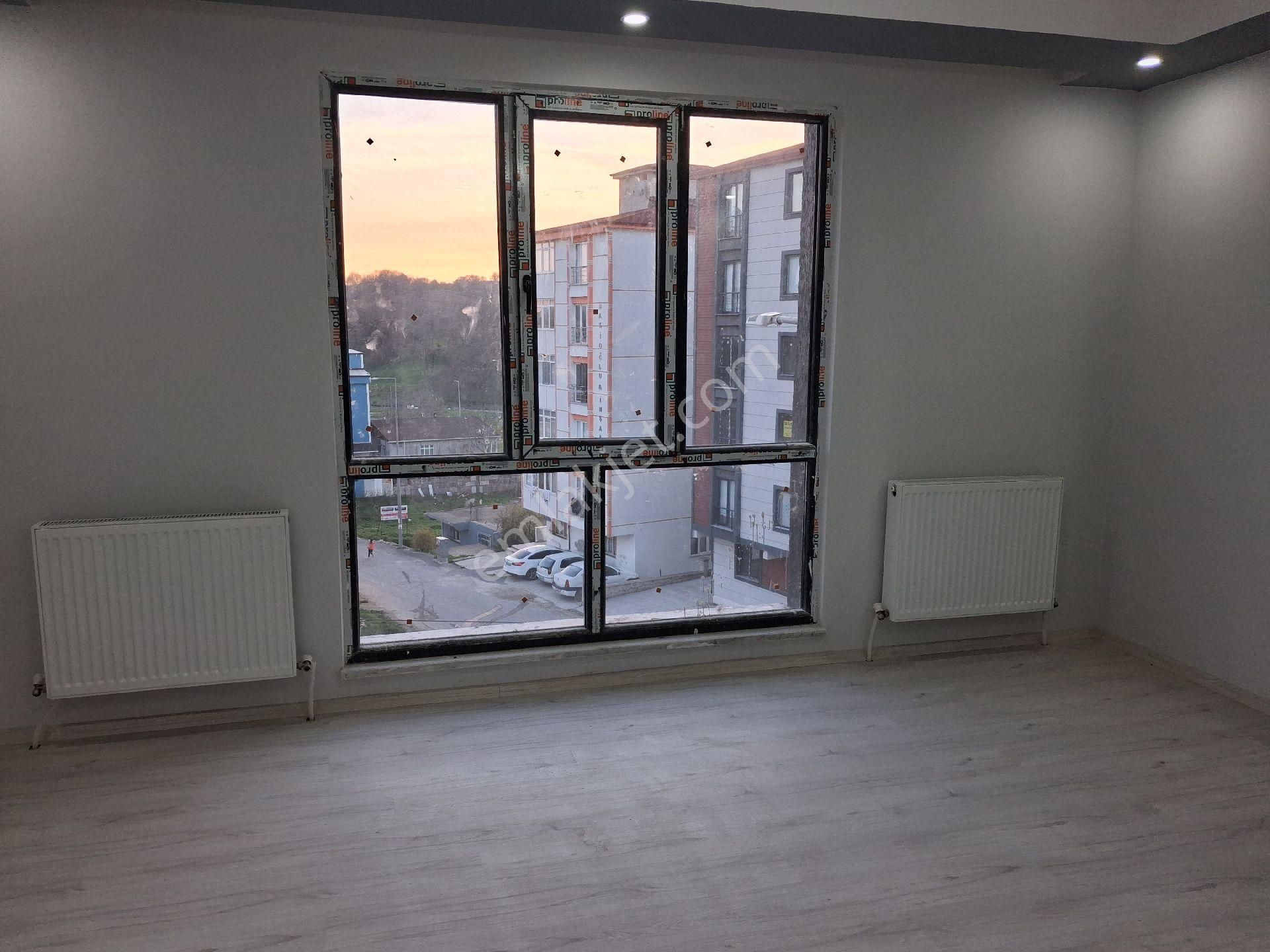 Tuşba Emlaktan Satılık Ara Kat Ön Cepe Sıfır 2+1