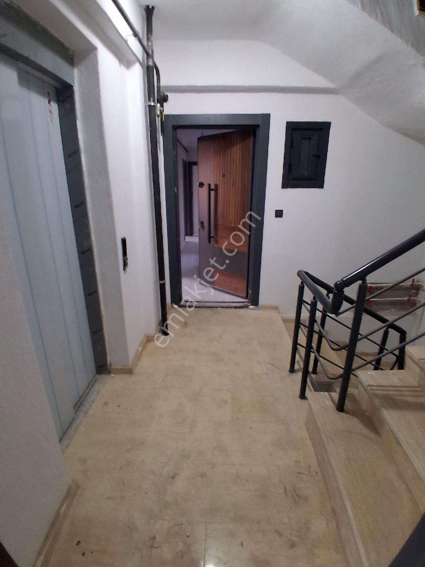 Tuşba Emlaktan Satılık Ara Kat Ön Cepe Sıfır 2+1 - Görsel 28