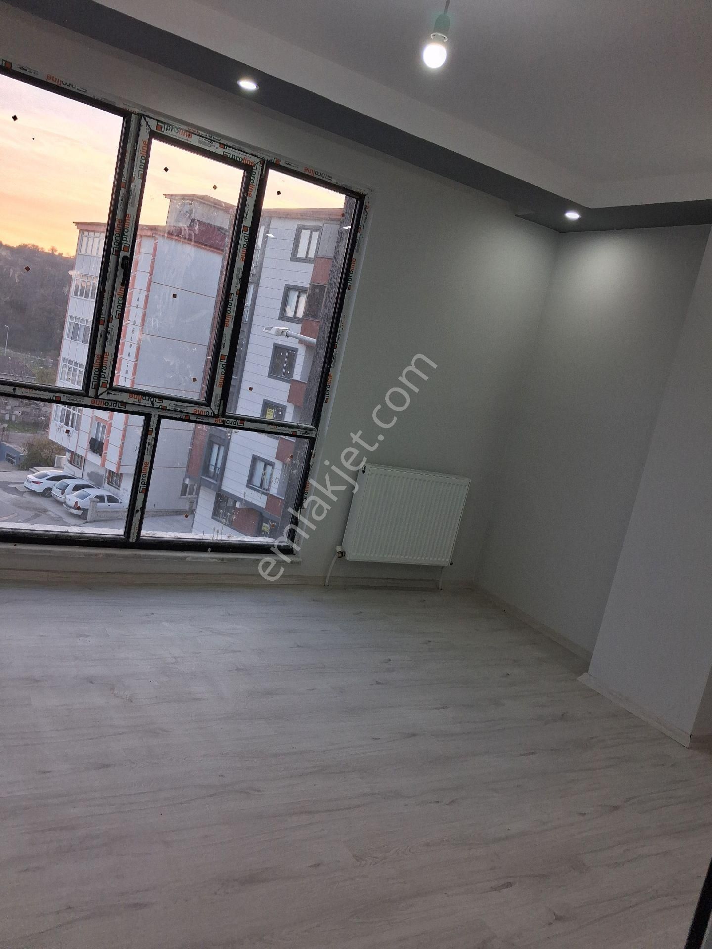 Tuşba Emlaktan Satılık Ara Kat Ön Cepe Sıfır 2+1 - Görsel 2