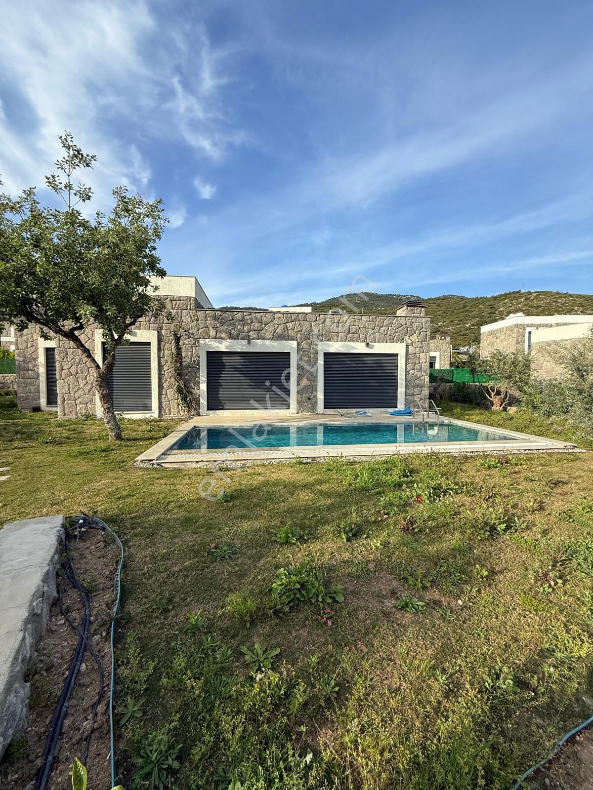 Ortakent Müskebi’de Satılık Havuzlu Tek Katlı 3+1 Villa - Görsel 20