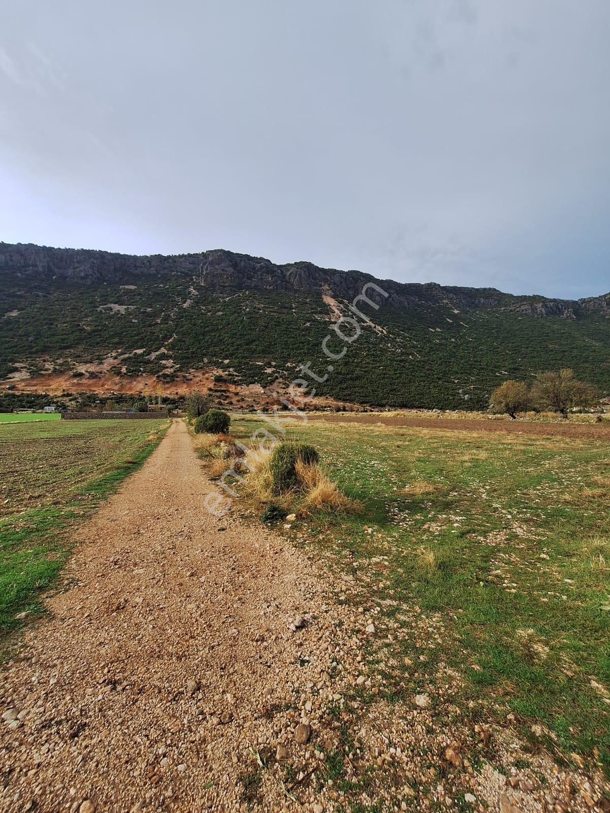 Kalkan Bezirgan'da 5250 M2 Yol Kenarında Satılık Tarla - Görsel 9