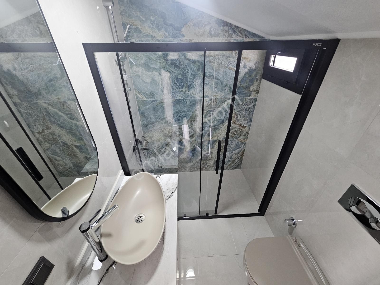 Eu Gayrimenkulden Tek Müstakil Havuzlu Geniş 3+1 Villa - Görsel 26