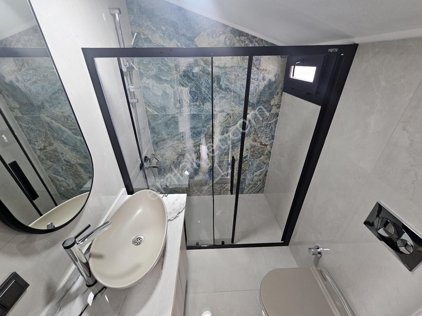 Eu Gayrimenkulden Tek Müstakil Havuzlu Geniş 3+1 Villa - Görsel 20