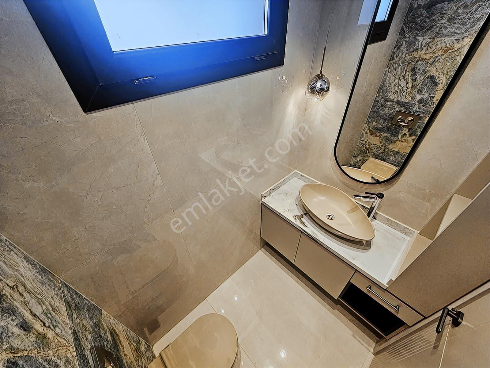 Eu Gayrimenkulden Tek Müstakil Havuzlu Geniş 3+1 Villa - Görsel 30