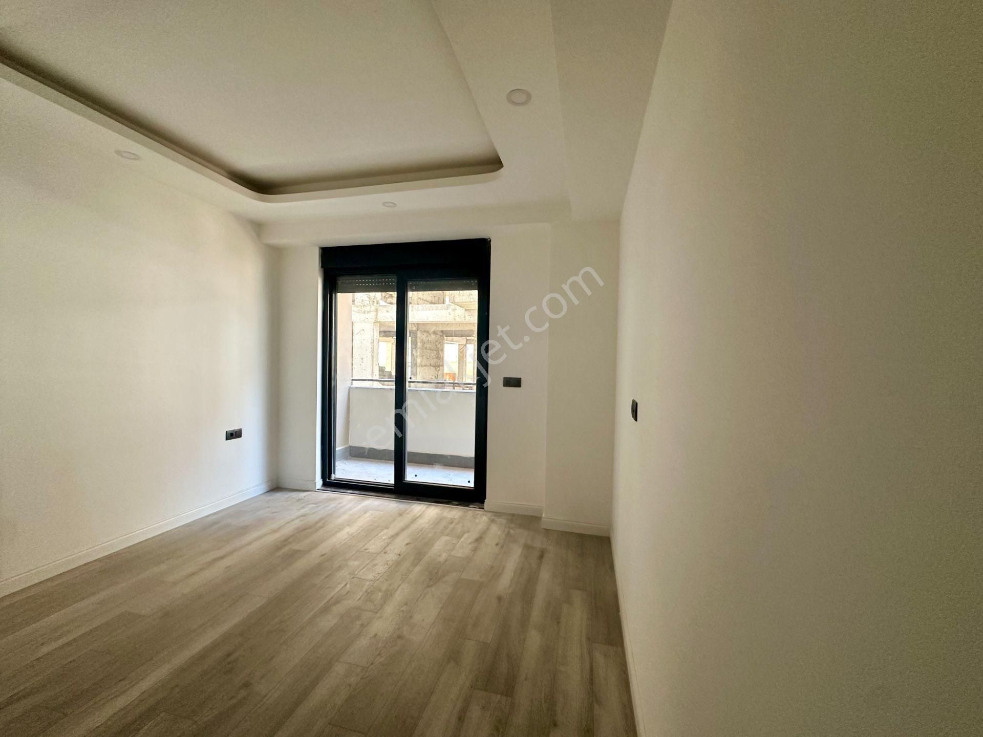 Bahçelievlerde Kapalı Otoparklı Denize Yürüme Mesafesinde 2+1 Sıfır Daire - Görsel 19