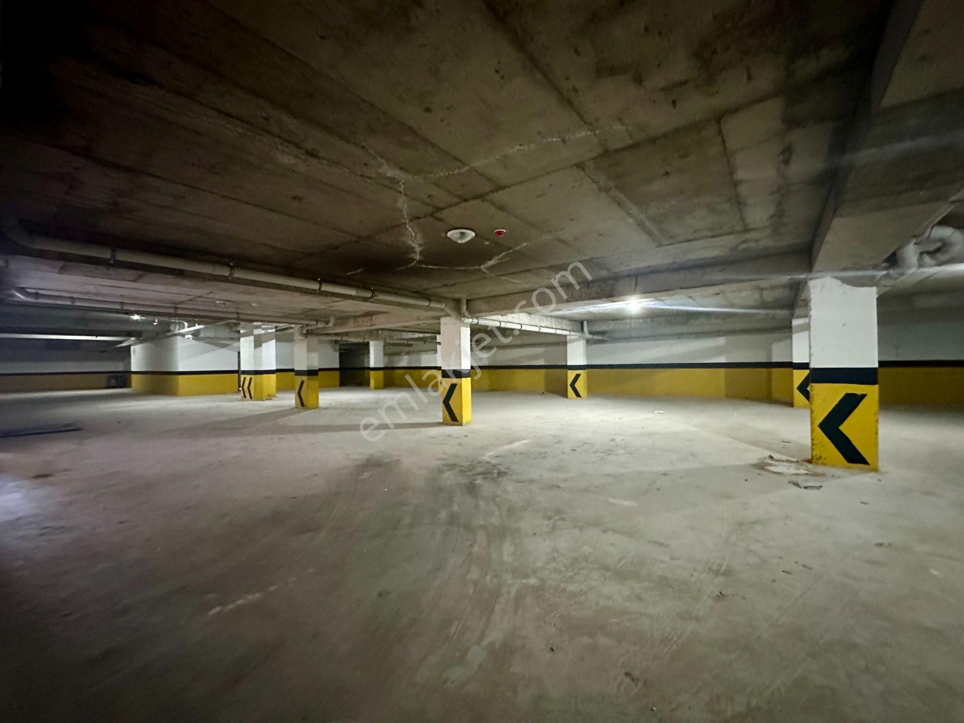 Bahçelievlerde Kapalı Otoparklı Denize Yürüme Mesafesinde 2+1 Sıfır Daire - Görsel 28