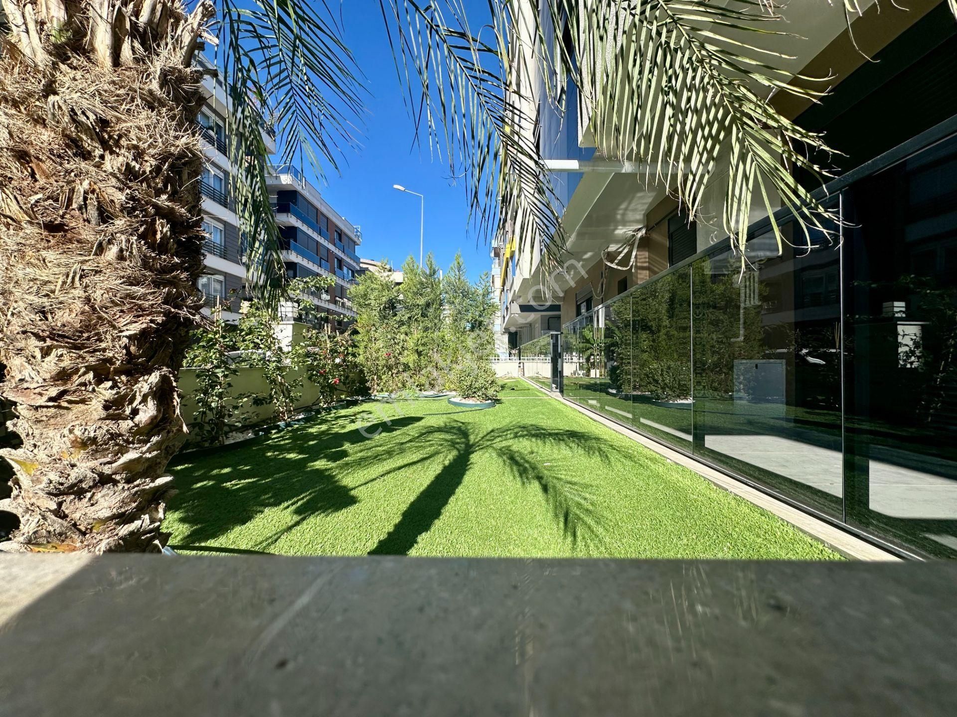 Bahçelievlerde Kapalı Otoparklı Denize Yürüme Mesafesinde 2+1 Sıfır Daire - Görsel 32