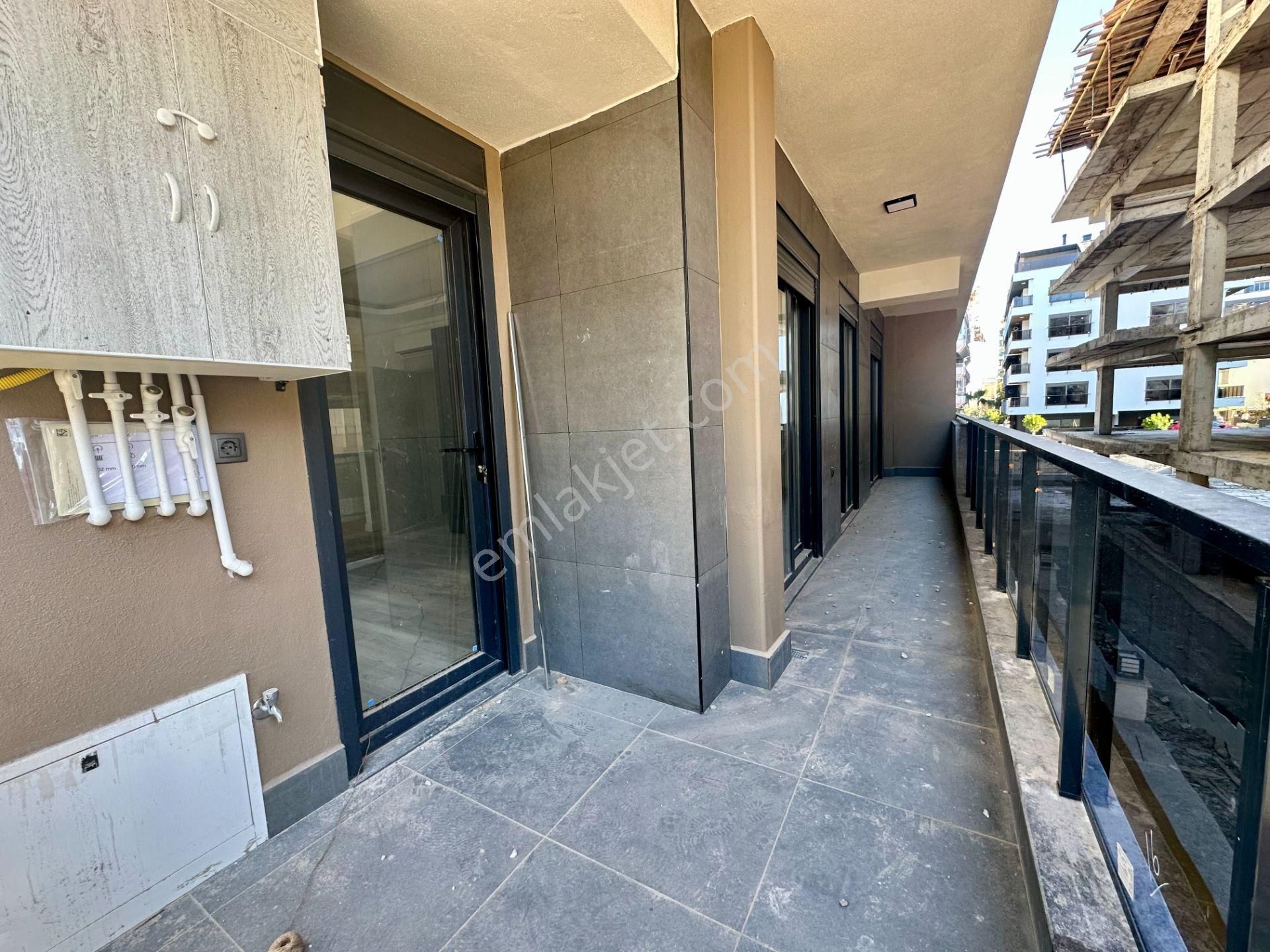 Bahçelievlerde Kapalı Otoparklı Denize Yürüme Mesafesinde 2+1 Sıfır Daire - Görsel 7