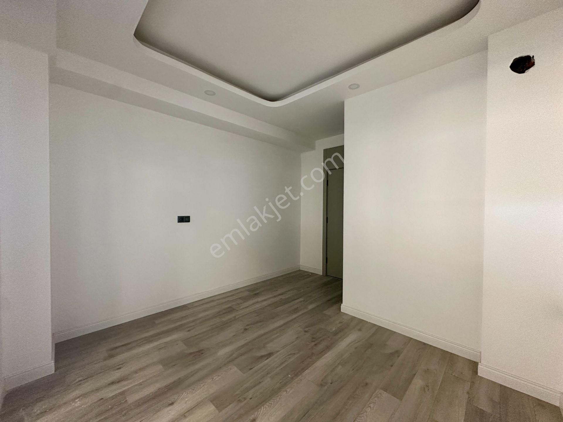 Bahçelievlerde Kapalı Otoparklı Denize Yürüme Mesafesinde 2+1 Sıfır Daire - Görsel 21