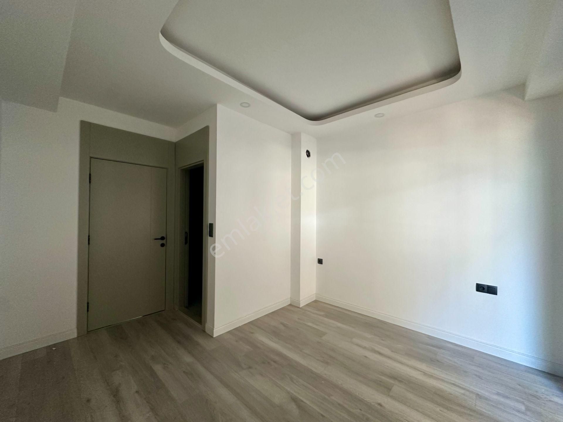 Bahçelievlerde Kapalı Otoparklı Denize Yürüme Mesafesinde 2+1 Sıfır Daire - Görsel 20