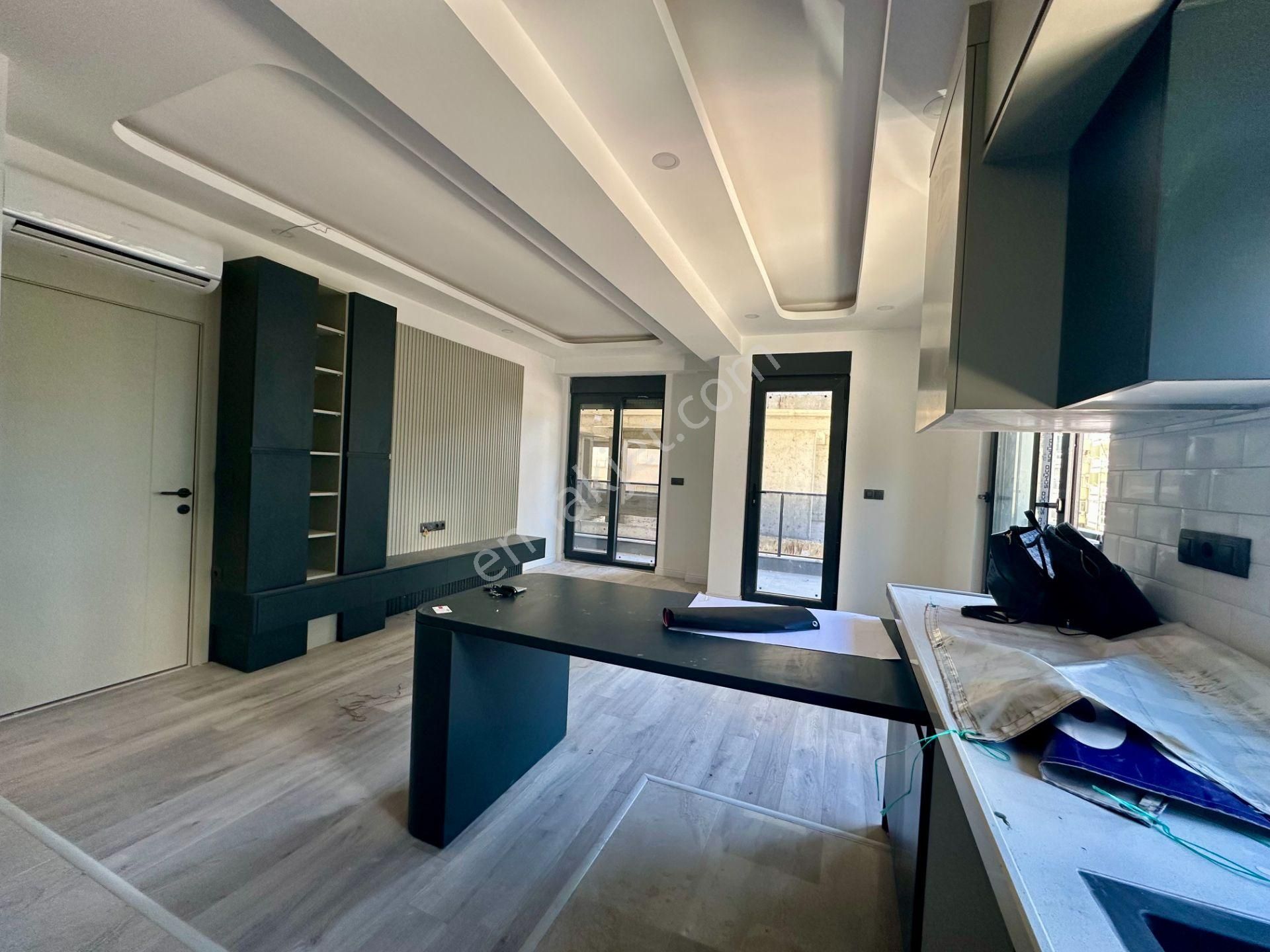 Bahçelievlerde Kapalı Otoparklı Denize Yürüme Mesafesinde 2+1 Sıfır Daire - Görsel 4