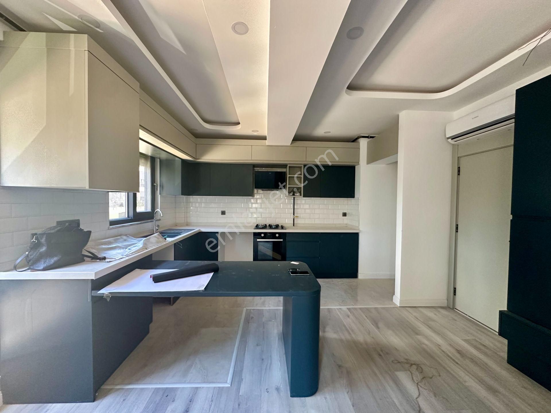 Bahçelievlerde Kapalı Otoparklı Denize Yürüme Mesafesinde 2+1 Sıfır Daire - Görsel 3