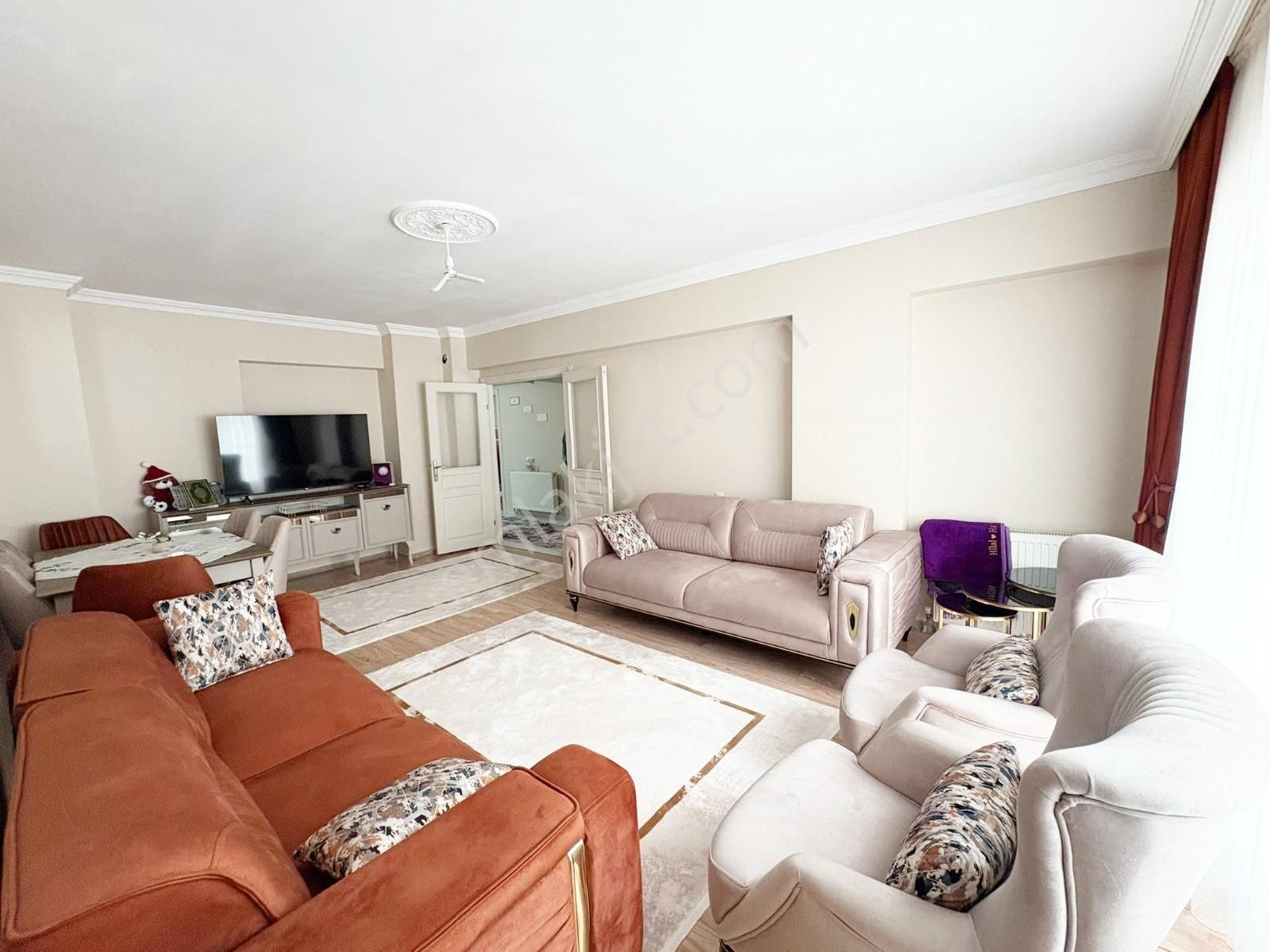 29 Ekim Mh'de 3+1 Asansörlü 2.arakat Kredi Limitsiz Geniş Masrafsız Satılık Daire