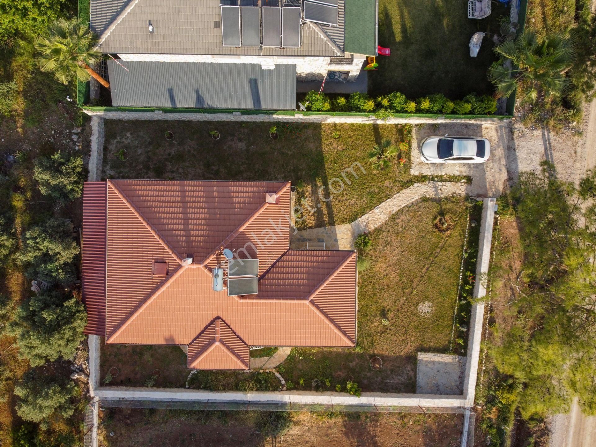 Seydikemer Çaltıözü Mahallesinde Kiralık Uzun Dönem Eşyalı Villa - Görsel 11