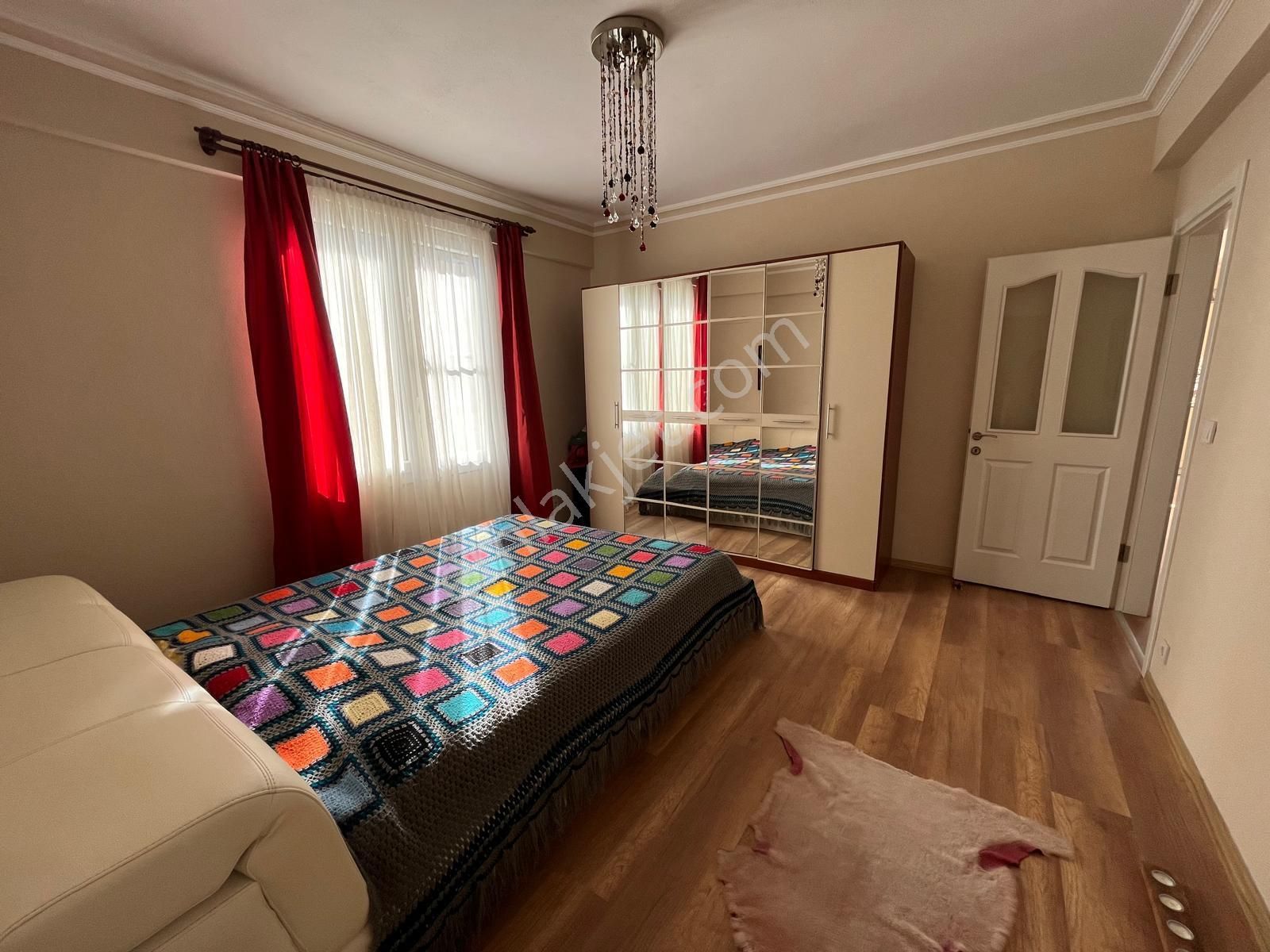 Seydikemer Çaltıözü Mahallesinde Kiralık Uzun Dönem Eşyalı Villa - Görsel 32