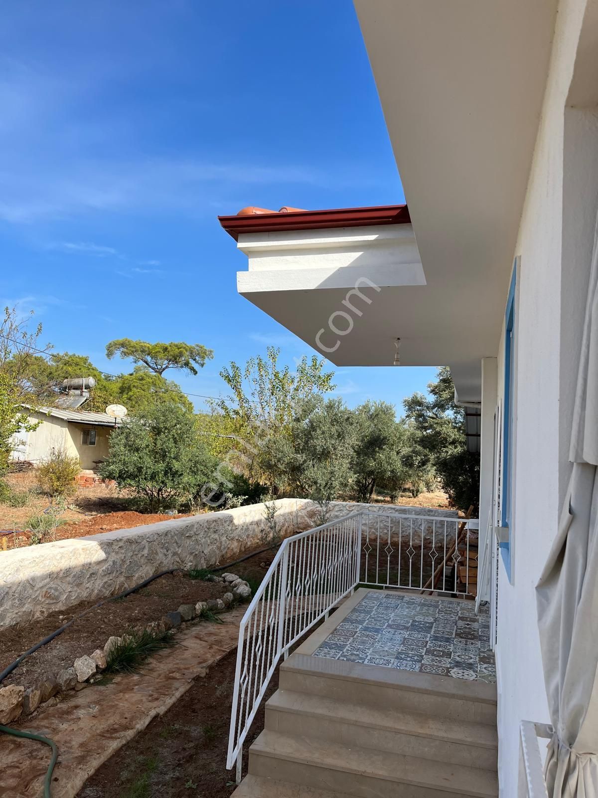 Seydikemer Çaltıözü Mahallesinde Kiralık Uzun Dönem Eşyalı Villa - Görsel 15