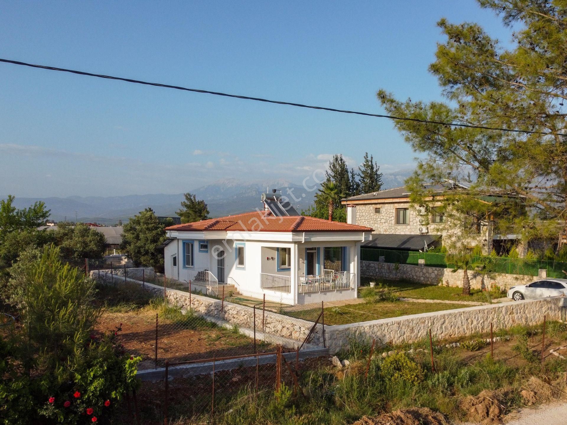 Seydikemer Çaltıözü Mahallesinde Kiralık Uzun Dönem Eşyalı Villa - Görsel 3