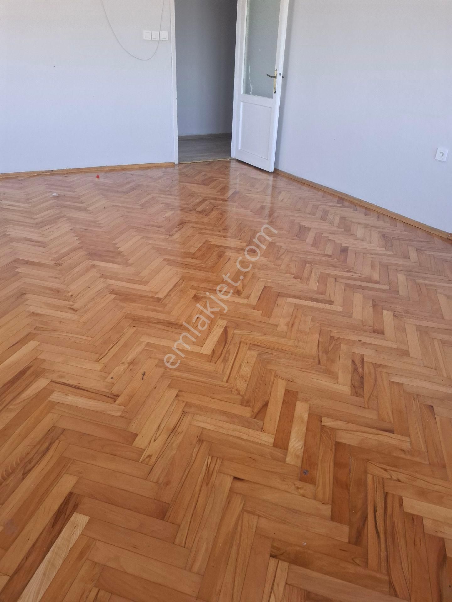 Ferah Mahallesinde 140 M² 3+1geniş - Görsel 3