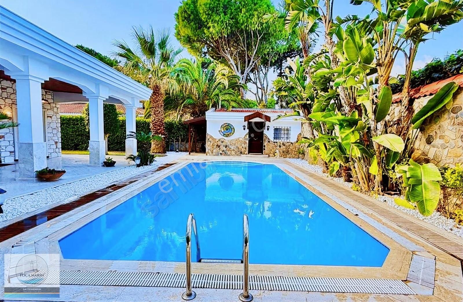 Çeşme Swissotel Yanı Şantiye Evleri Havuzlu Köşe Taş Villa - Görsel 6