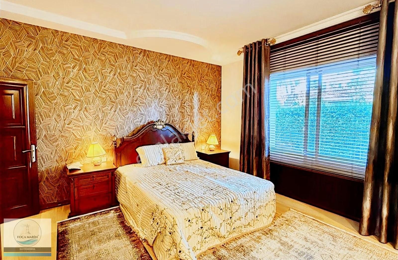 Çeşme Swissotel Yanı Şantiye Evleri Havuzlu Köşe Taş Villa - Görsel 22