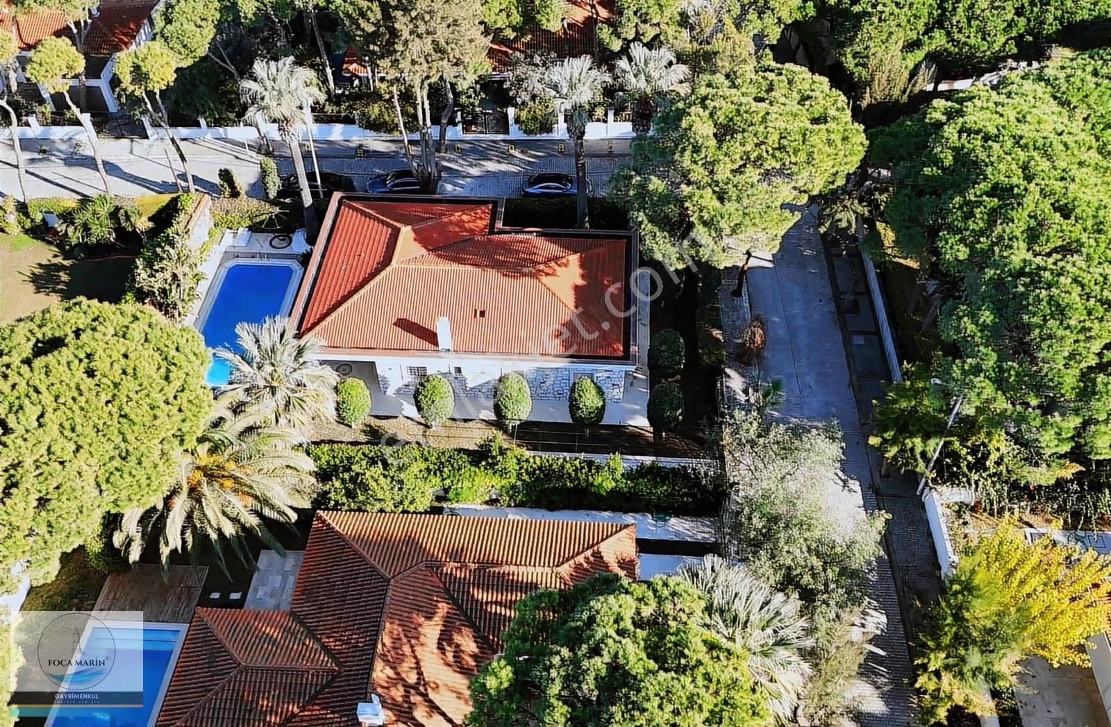 Çeşme Swissotel Yanı Şantiye Evleri Havuzlu Köşe Taş Villa - Görsel 5