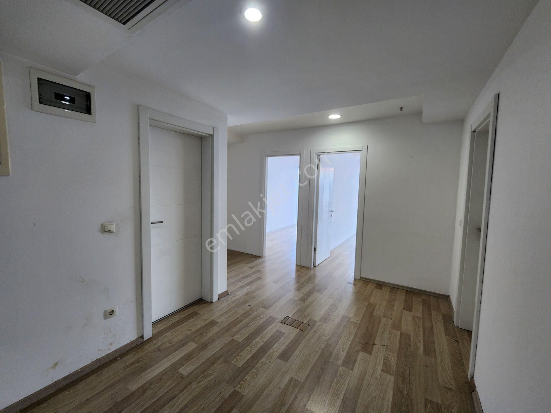 Kartal Cevizli Hukukçular Towers Ara Kat Kiralık 2+0 Ofis - Görsel 12