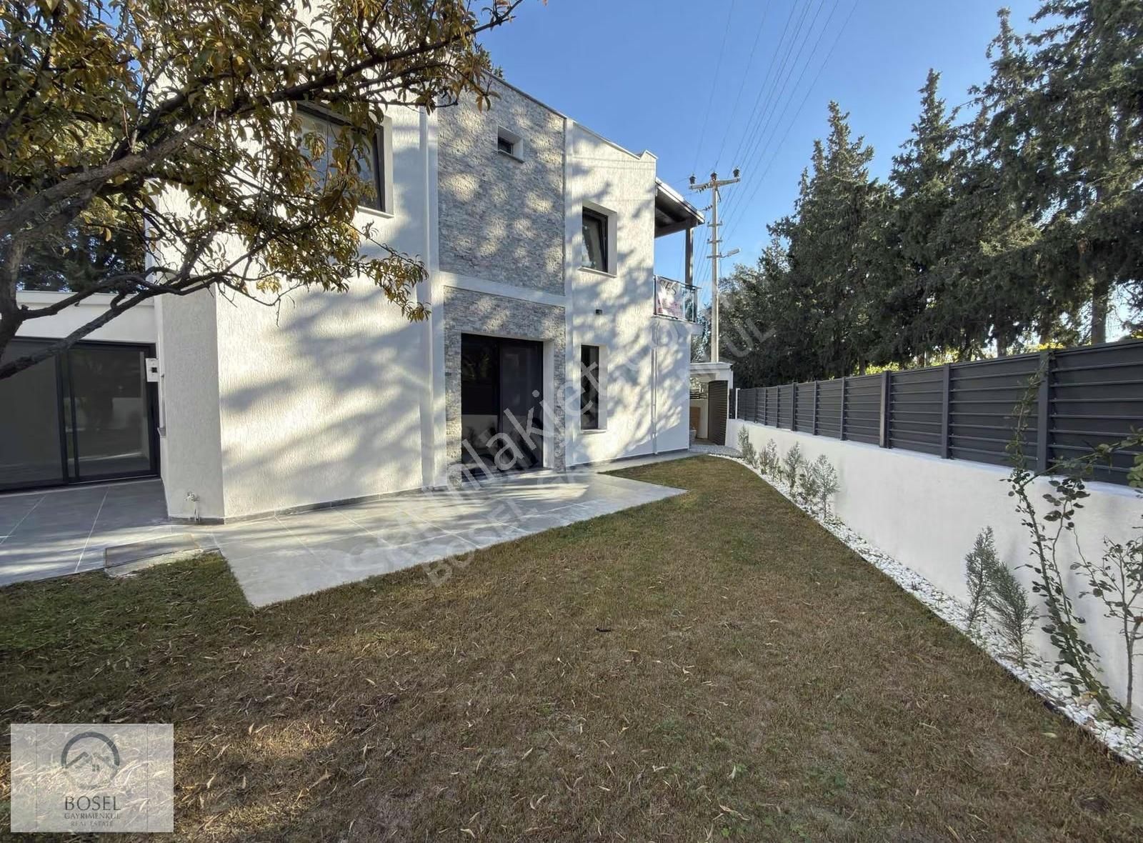 Bodrum Marinaya 5 Dk Merkezde 100 M² Bahçeli Satılık Sıfır 3+1