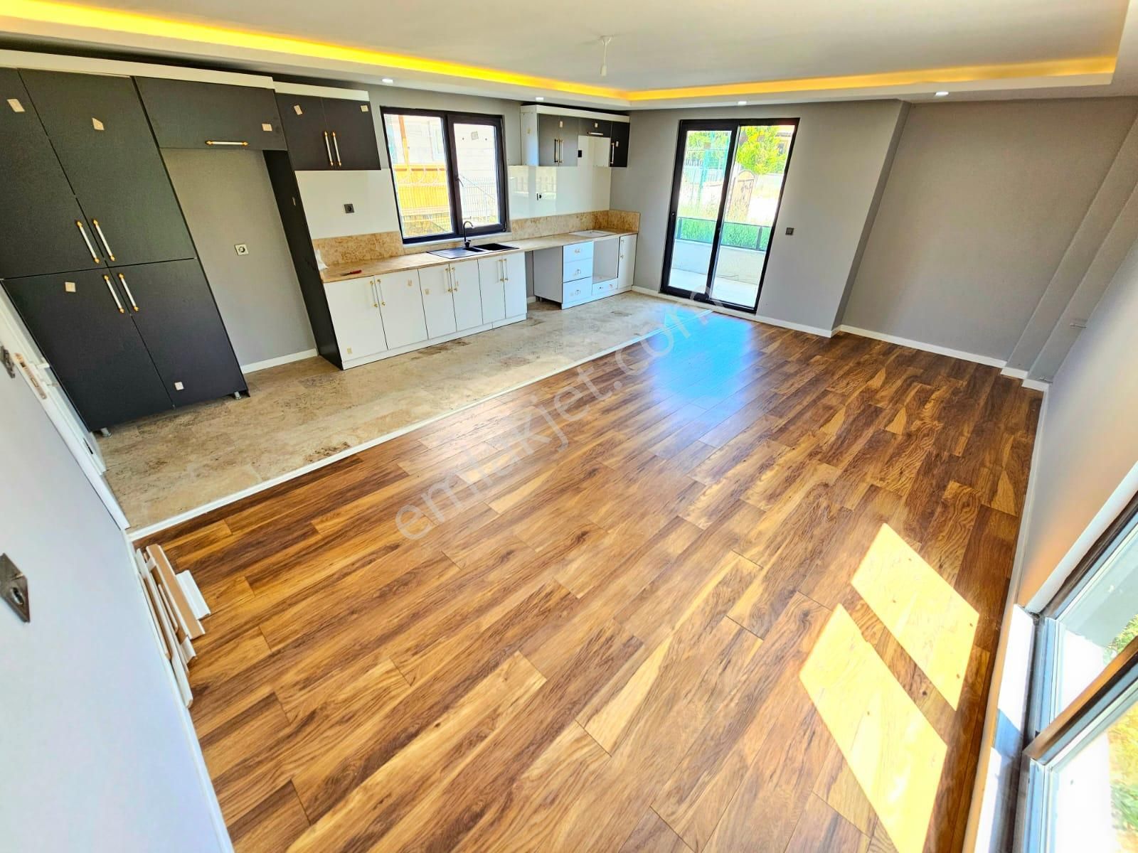 ▶ ▶ Akçay Körfez'den ''geniş Bahçeli 5+1 Villa İle Yazın Keyfini Çıkarın!'' - Görsel 10