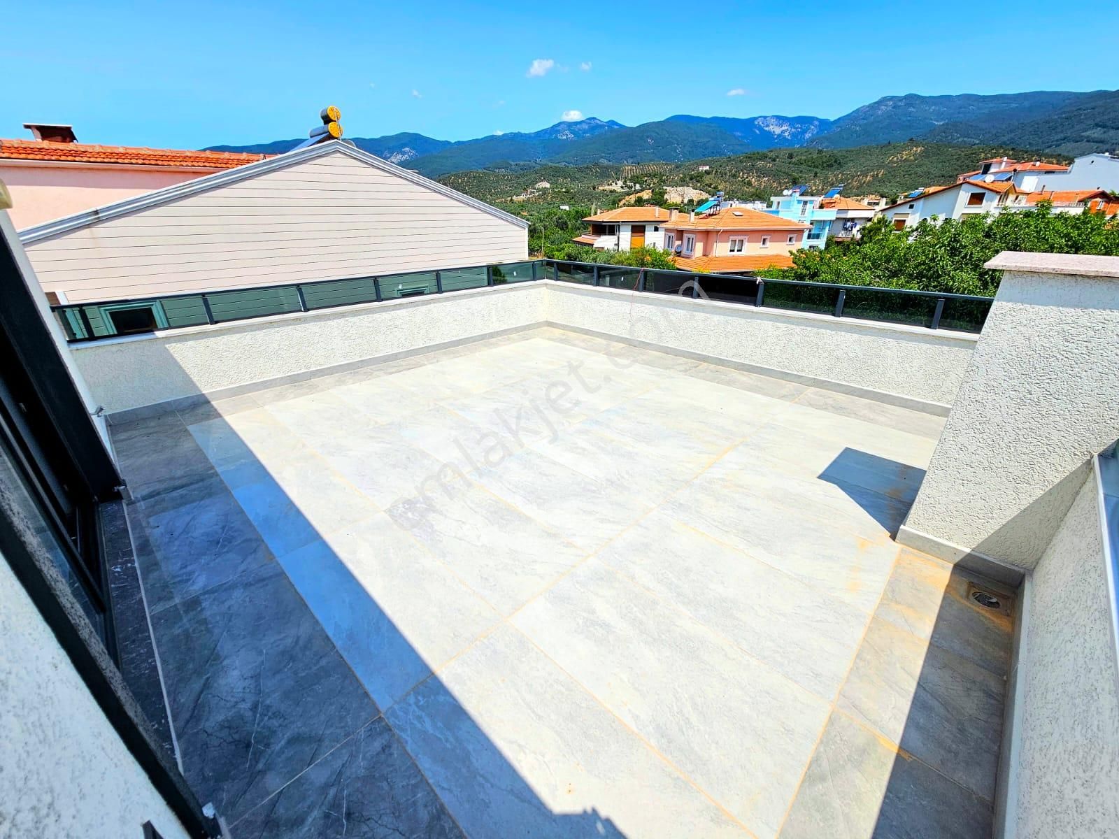 ▶ ▶ Akçay Körfez'den ''geniş Bahçeli 5+1 Villa İle Yazın Keyfini Çıkarın!'' - Görsel 27