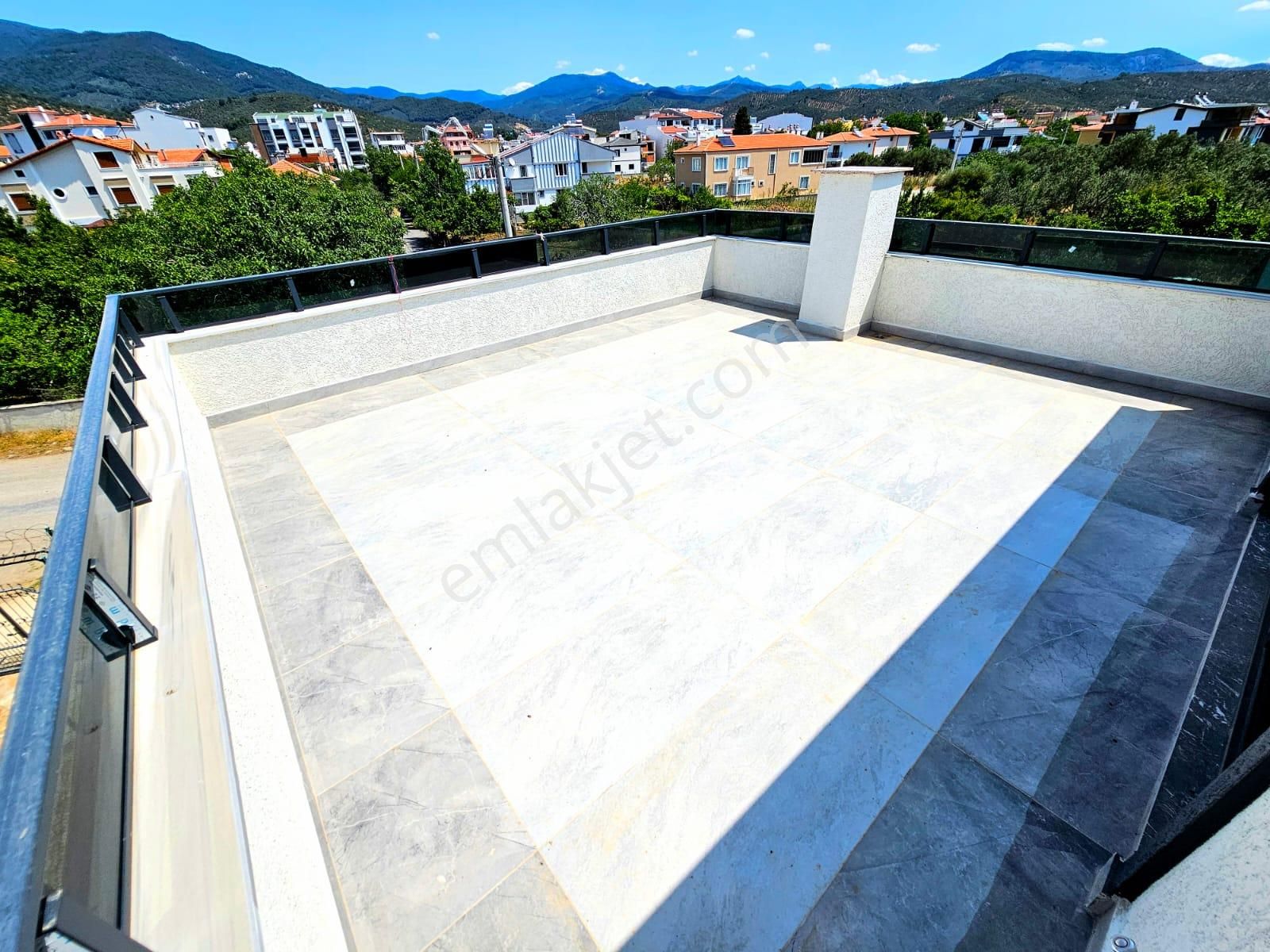 ▶ ▶ Akçay Körfez'den ''geniş Bahçeli 5+1 Villa İle Yazın Keyfini Çıkarın!'' - Görsel 25