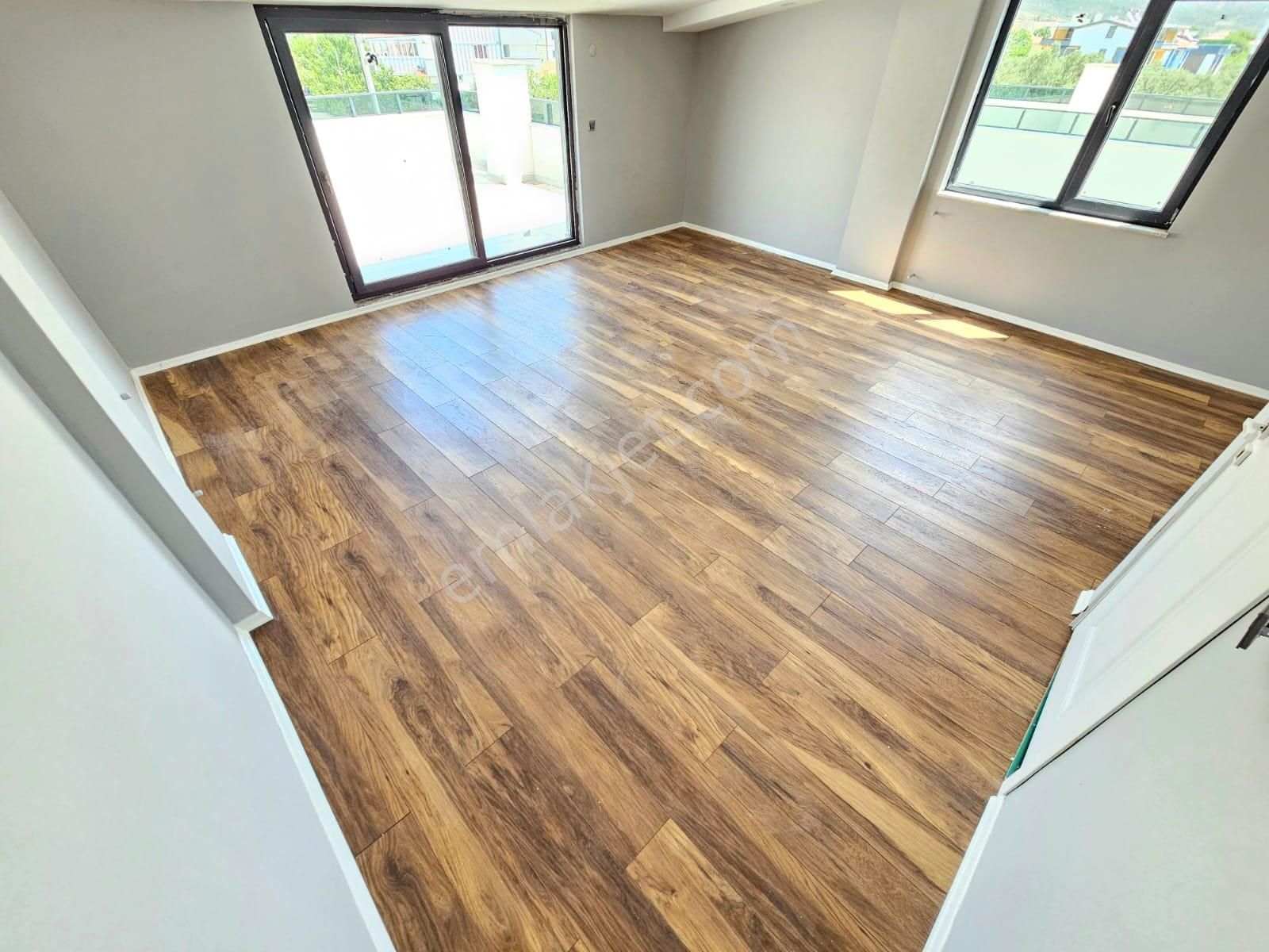 ▶ ▶ Akçay Körfez'den ''geniş Bahçeli 5+1 Villa İle Yazın Keyfini Çıkarın!'' - Görsel 12