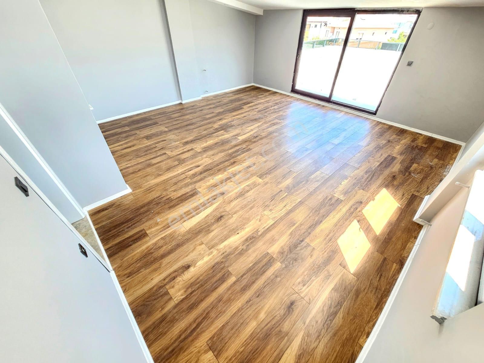 ▶ ▶ Akçay Körfez'den ''geniş Bahçeli 5+1 Villa İle Yazın Keyfini Çıkarın!'' - Görsel 13